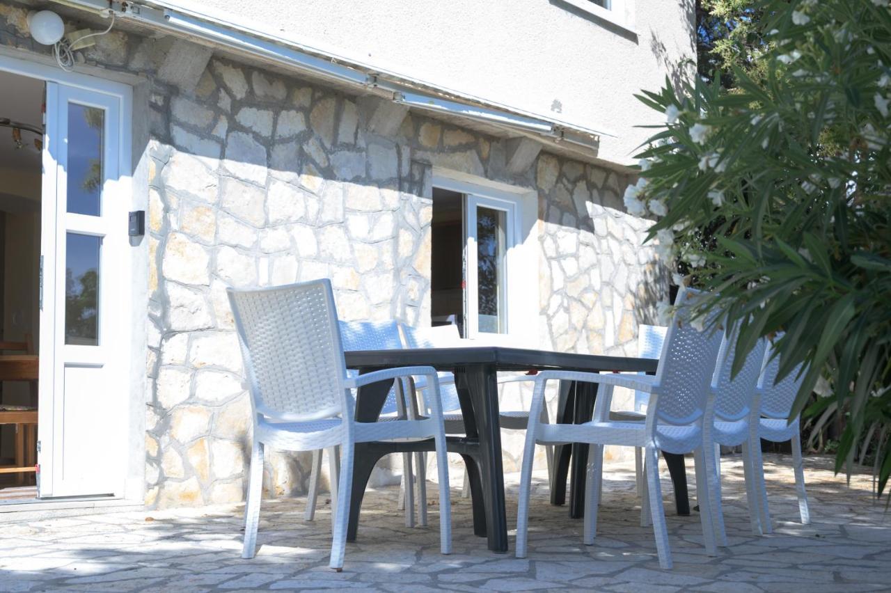 צזריקה Beachfront House Ivana With Pool - Renovated 2025 מראה חיצוני תמונה